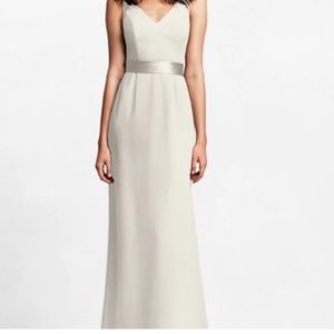 Vera Wang Neck Crepe Satin Long Bridesmaid Dress
Size: 18 dusty sage 
VW360195
